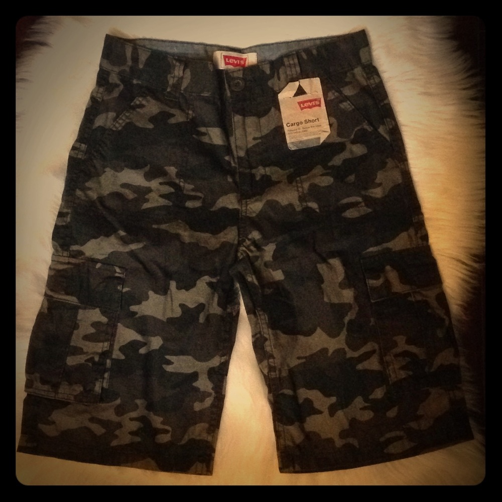 Levi's cargo shorts